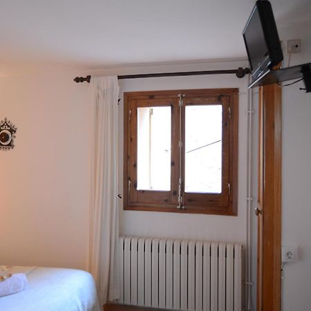 Hostal La Cuineta De Cal Triuet โกซอล ภายนอก รูปภาพ