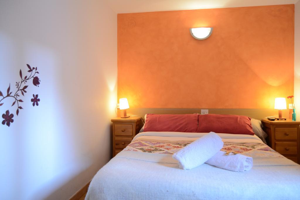 Hostal La Cuineta De Cal Triuet โกซอล ห้อง รูปภาพ