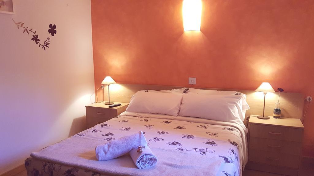 Hostal La Cuineta De Cal Triuet โกซอล ภายนอก รูปภาพ