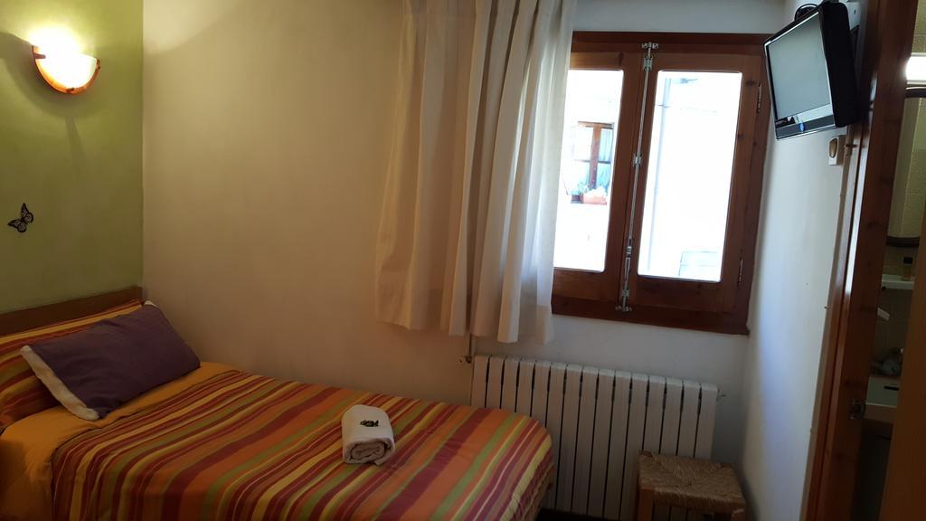 Hostal La Cuineta De Cal Triuet โกซอล ภายนอก รูปภาพ